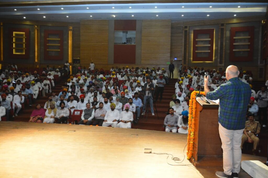 ਨਸਿ਼ਆਂ ਖਿ਼ਲਾਫ਼ ਜੰਗ ਜਿੱਤਣ ਲਈ ਜਨਤਾ ਦਾ ਸਹਿਯੋਗ ਜ਼ਰੂਰੀ : ਸਿਸੋਦੀਆ