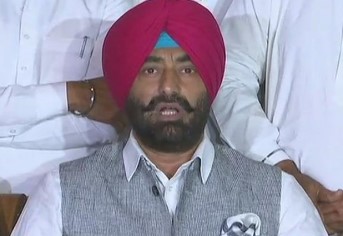 ਵਿਧਾਨ ਸਭਾ ਸੈਸ਼ਨ ਵਿਚ ਪਹੁੰਚੇ ਖਹਿਰਾ ਆਖਿਆ ਮੈਂ ਆਪਣੇ ਸਟੈਂਡ ਤੇ ਕਾਇਮ